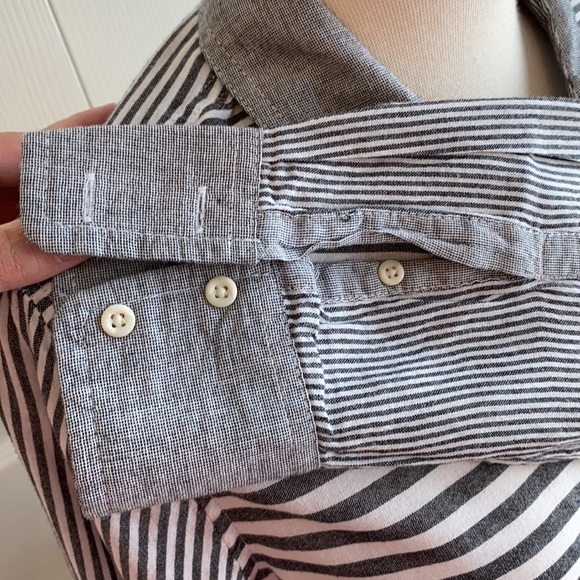 EUC Merona Long Sleeve Button-Up Blouse - Picture 3 of 4